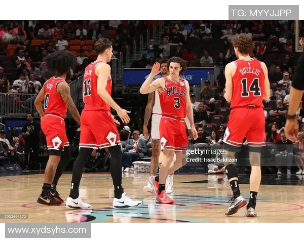 2011年12月25日热火与公牛常规赛精彩对决回顾与分析 2011年12月25日热火与公牛常规赛精彩对决回顾与分析